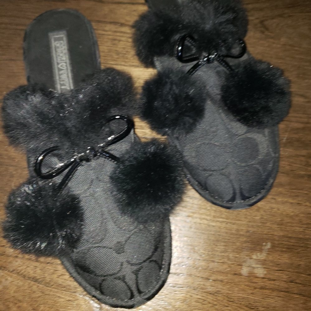 New Coach Poppy Jayda Signature Fur Slippers 8 - Picture 2 of 11